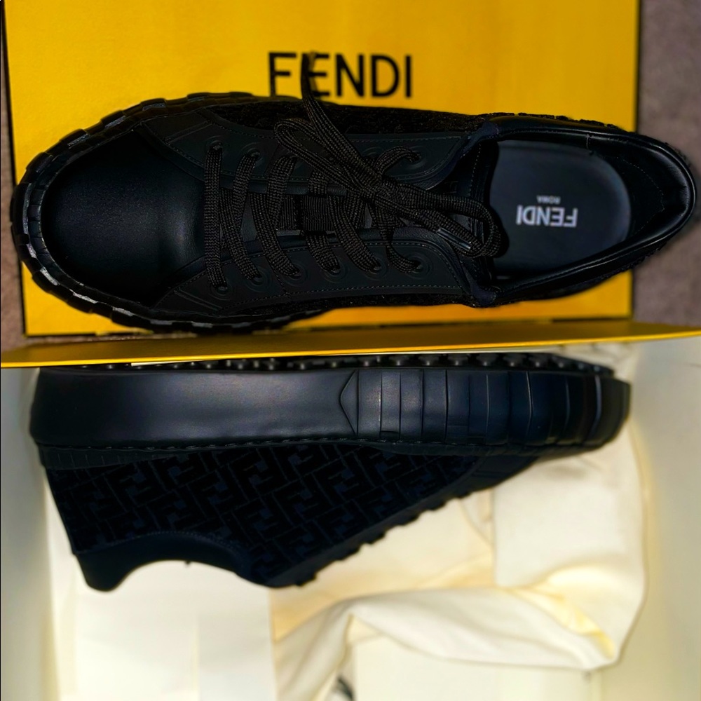 Size 11 Brand new, Fendi Men’s shoe with receipt & Fendi shoe bag included.